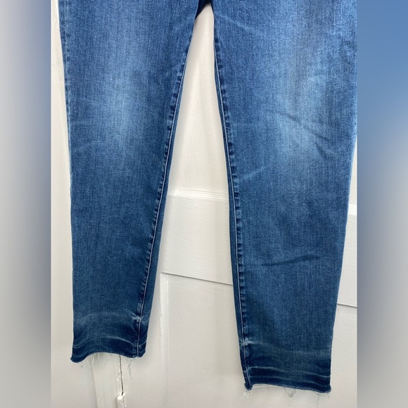 Edwin Nordstrom Bree Slim Straight Crop Fit Jeans with Stretch. - Picture 9 of 9